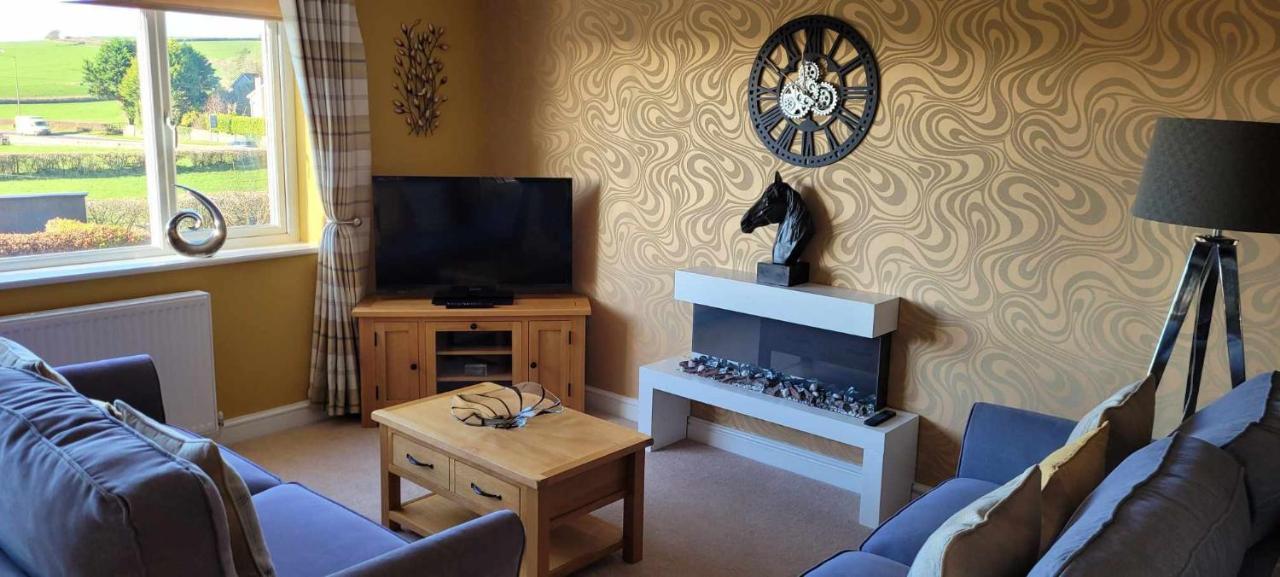 No 7 Boutique Apartment Ulverston Bagian luar foto