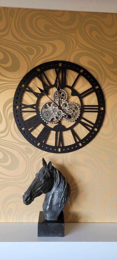 No 7 Boutique Apartment Ulverston Bagian luar foto