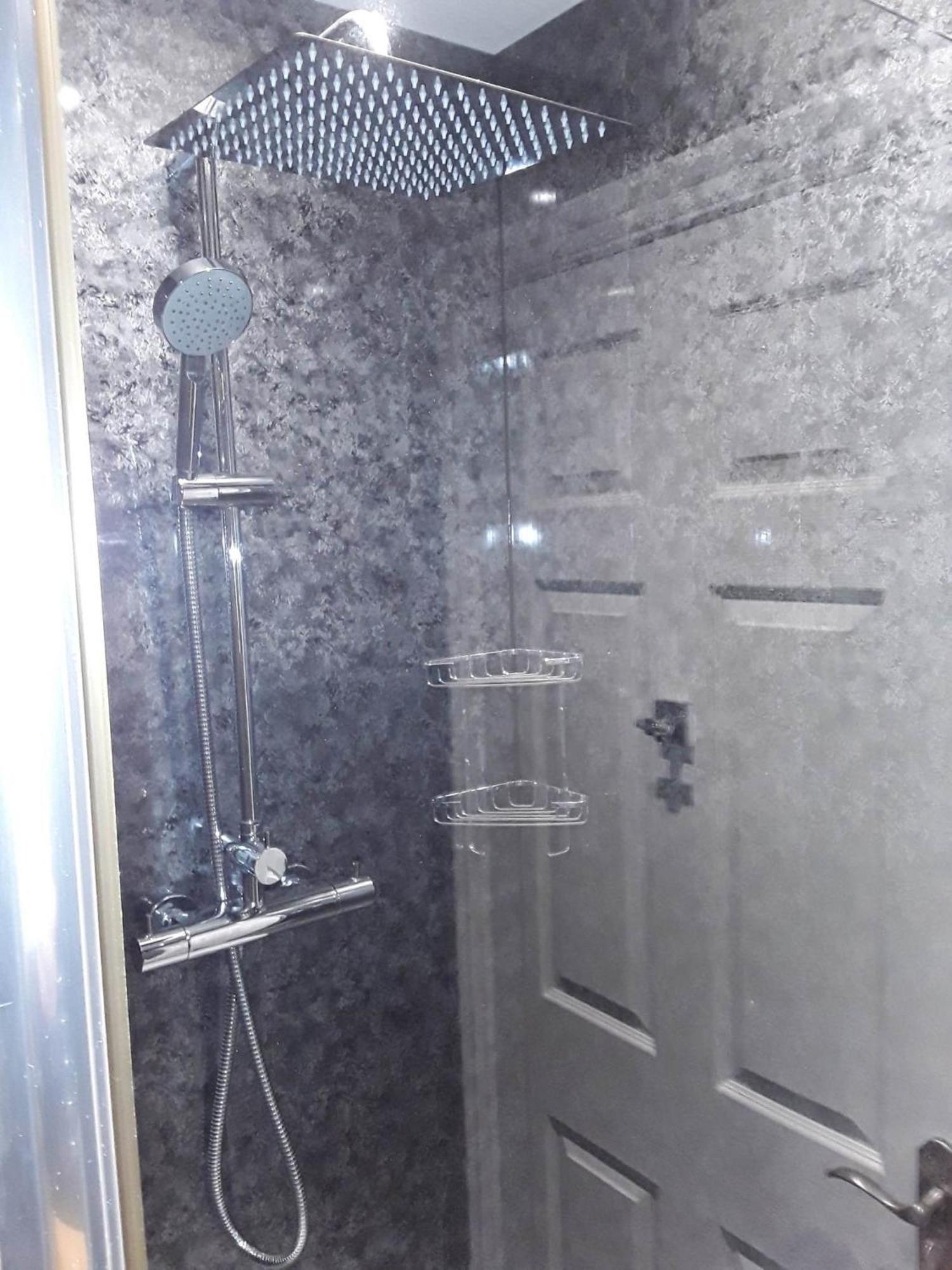 No 7 Boutique Apartment Ulverston Bagian luar foto