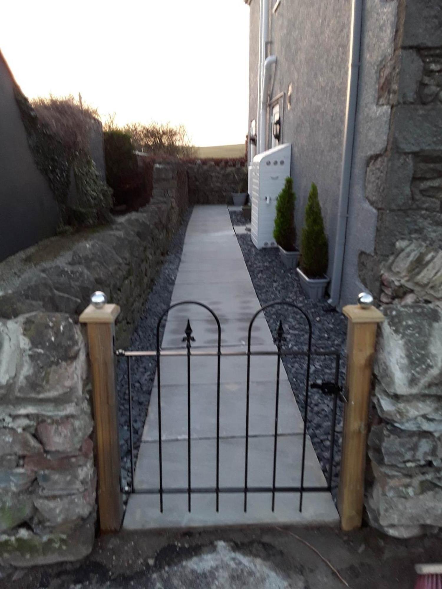 No 7 Boutique Apartment Ulverston Bagian luar foto
